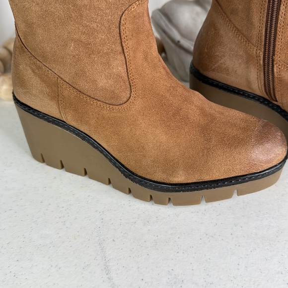 VINTAGE FOUNDRY CO.Maisie Thigh High, Almond Toe Boots, Size 7 - Picture 6 of 10